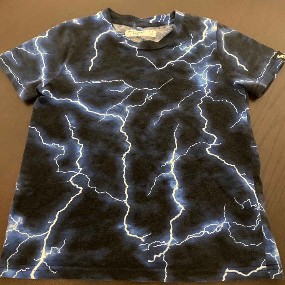 Abercrombie boys tee